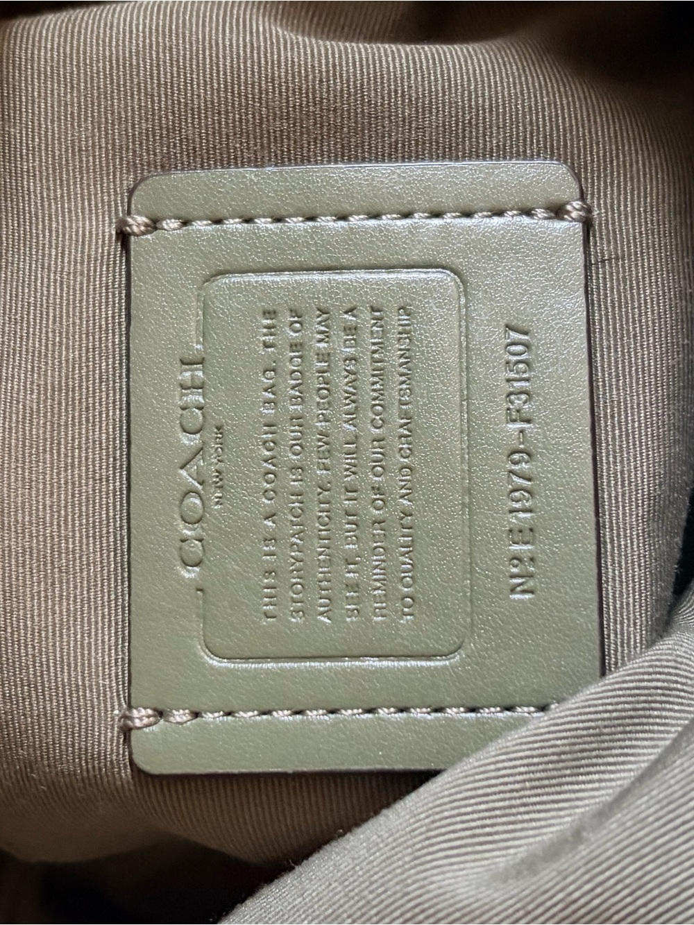 Coach Olive Green Pebbled Leather Shoulder Bag with Gold Hardware - Picture 6 of 11